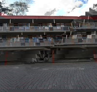 Lorne Coachman Inn - Lightning Ridge Tourism