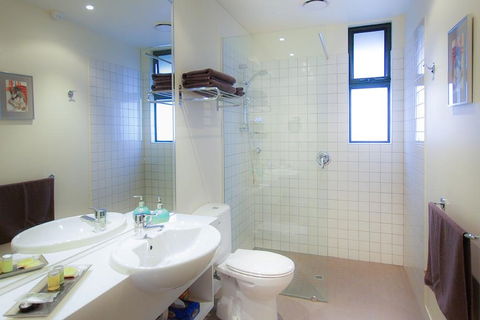 Edge Of The Bay Resort - Lightning Ridge Tourism 4