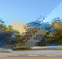 Edge of the Bay Resort - Lightning Ridge Tourism