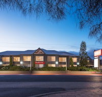 Bellevue on the Lakes - Lightning Ridge Tourism