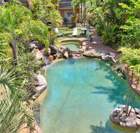 Cairns Rainbow Resort - Lightning Ridge Tourism