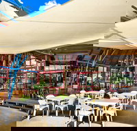 Kingfisher Bay Resort - Lightning Ridge Tourism