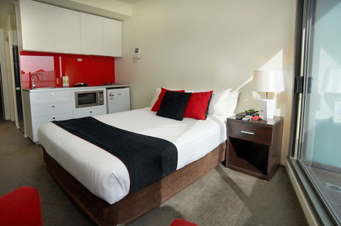 City Edge On Elizabeth - Lightning Ridge Tourism 1