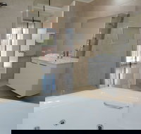 City Centre Motel - Lightning Ridge Tourism