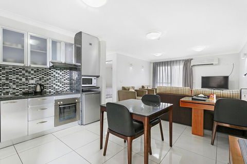 Comfort Inn & Suites Burwood - Lightning Ridge Tourism 5