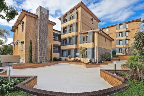 Comfort Inn & Suites Burwood - Lightning Ridge Tourism 2