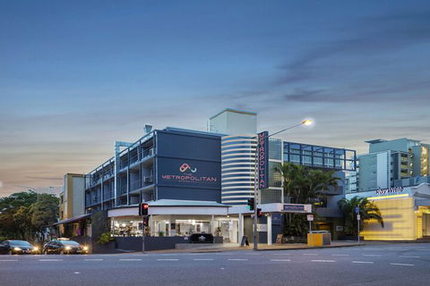 The Metropolitan Springhill - Lightning Ridge Tourism 3