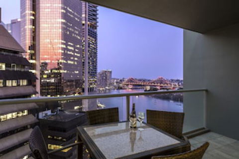 Oaks Brisbane On Felix Suites - Lightning Ridge Tourism 0