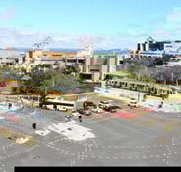 Neptune Resort - Lightning Ridge Tourism