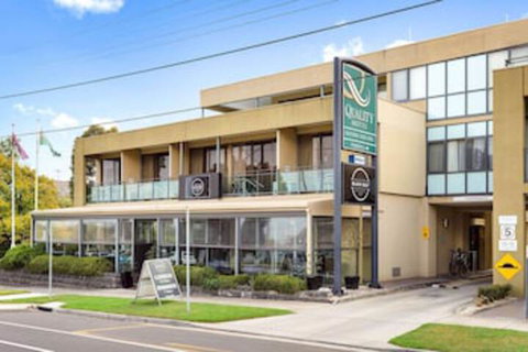 Quality Hotel Bayside Geelong - Lightning Ridge Tourism 0