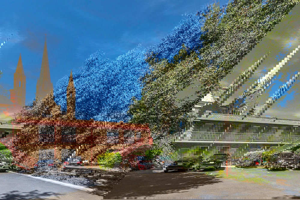  Lightning Ridge Tourism