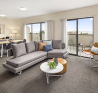 Quest Geelong - Lightning Ridge Tourism