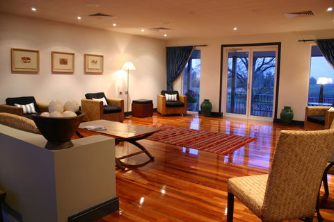 Lancemore Milawa - Lightning Ridge Tourism 5