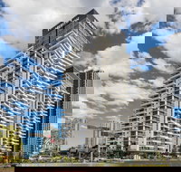 Meriton Suites Broadbeach Gold Coast - Lightning Ridge Tourism