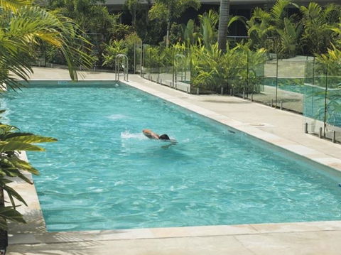 Azzura Greens Resort - Lightning Ridge Tourism 1