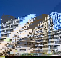 Broadbeach Travel Inn Apartments - Lightning Ridge Tourism