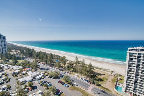 Xanadu Main Beach Resort - Lightning Ridge Tourism 1