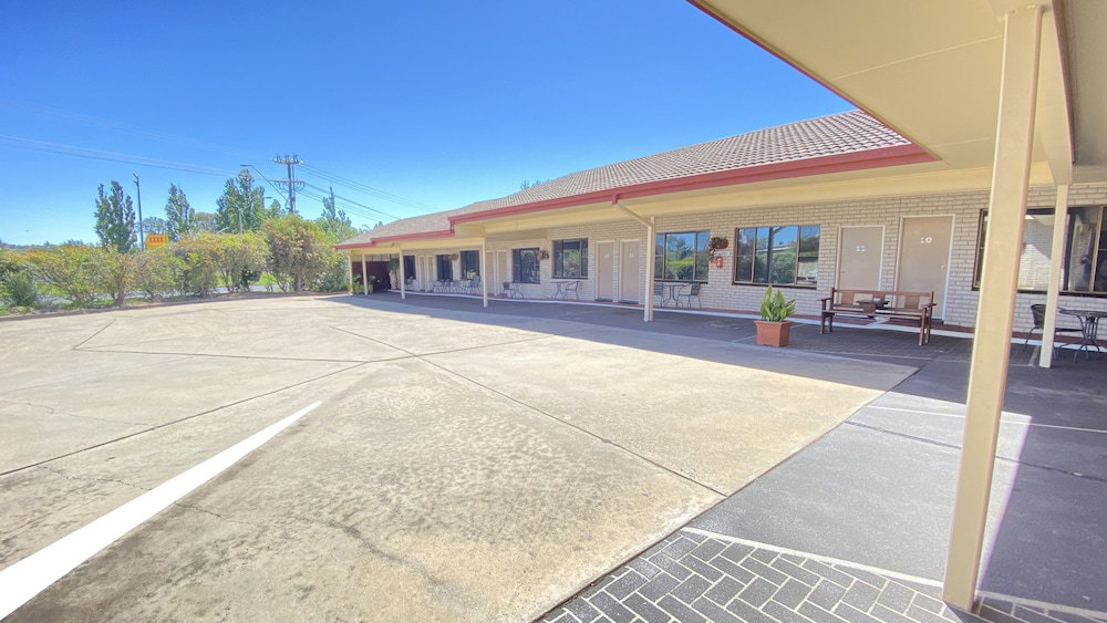  Lightning Ridge Tourism