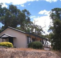 Riesling Country Cottages - Lightning Ridge Tourism