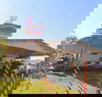 crossroads motel - Lightning Ridge Tourism