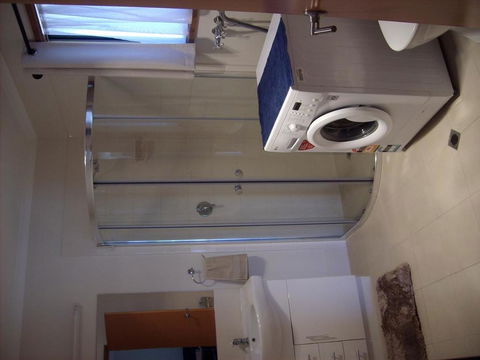 Jackos Holiday Cabins - Lightning Ridge Tourism 5