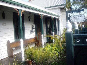 Daly View Bed & Breakfast - Lightning Ridge Tourism 0