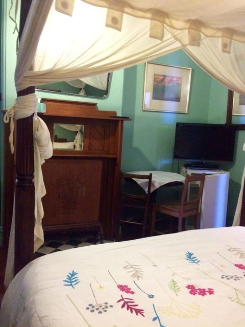 Daly View Bed & Breakfast - Lightning Ridge Tourism 5