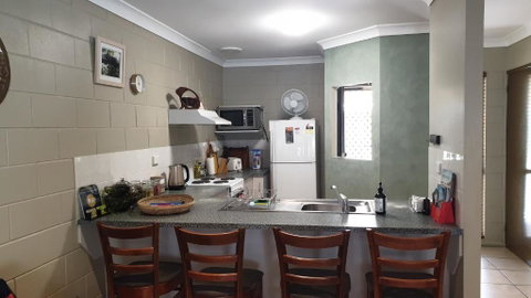A City Retreat 2BR Apartment Reid Park Townsville - Lightning Ridge Tourism 6