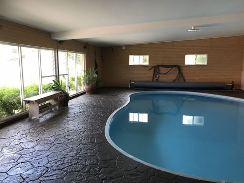 Ulladulla Harbour Motel - Lightning Ridge Tourism 2