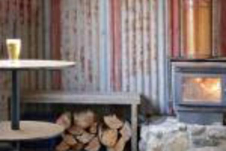 Ando NSW Lightning Ridge Tourism