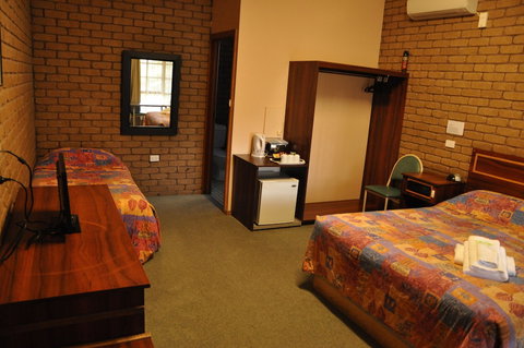 Miner's Retreat Motel - Lightning Ridge Tourism 5