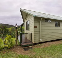 Mena Creek Flower House - Lightning Ridge Tourism