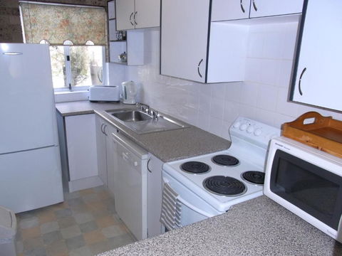 A Furnished Townhouse In Goulburn - Lightning Ridge Tourism 2