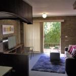 A Furnished Townhouse In Goulburn - Lightning Ridge Tourism 0