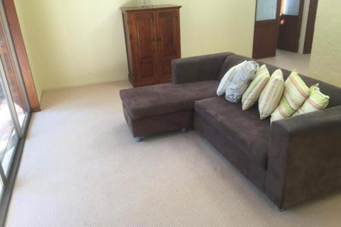 Elwood Retreat Serenity - Lightning Ridge Tourism 5