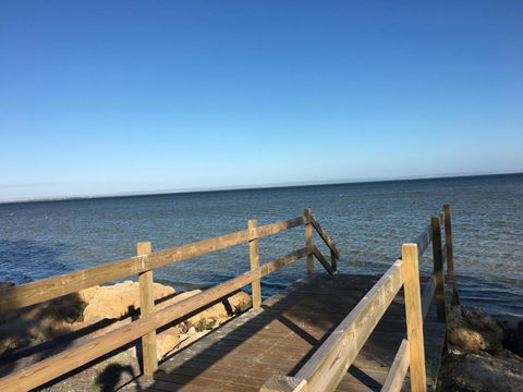 Falcon Bay 4x4 Townhouse - Lightning Ridge Tourism 1