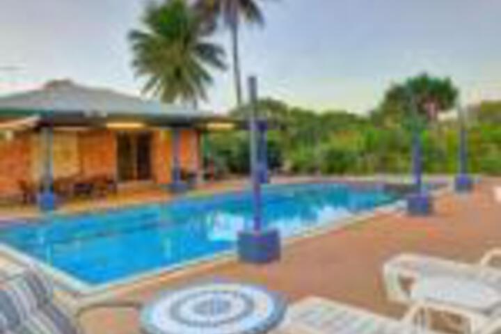Alva QLD Lightning Ridge Tourism