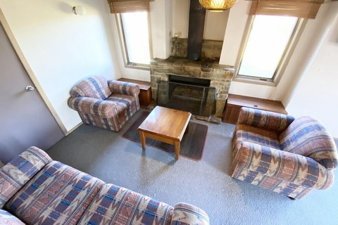 Alpine Interlude - Lightning Ridge Tourism 6