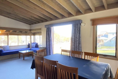 Alpine Interlude - Lightning Ridge Tourism 3