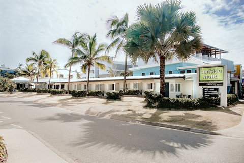 Yeppoon Surfside Motel - Lightning Ridge Tourism 1