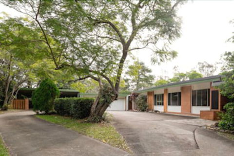 Brookfield Retreat - Lightning Ridge Tourism 1