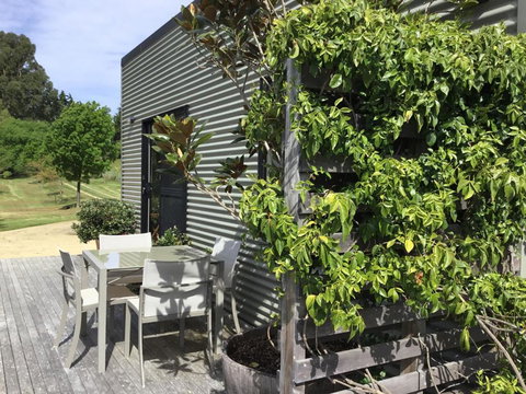 Nextdooratportarthur - Lightning Ridge Tourism 2