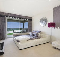 Jolong Park Clubhouse - Lightning Ridge Tourism