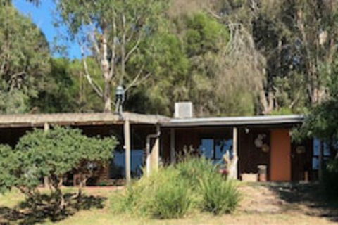 Country Lane - Lightning Ridge Tourism 0