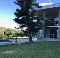 Eemnes Park Estate - Lightning Ridge Tourism
