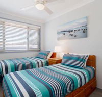 Rocky Pt Rd 83A Fingal Bay - Lightning Ridge Tourism