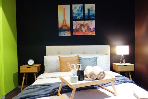 QV2 Apartment - Lightning Ridge Tourism 1