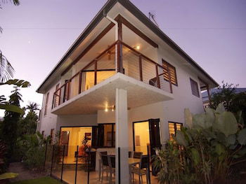 Hai Villa Port Douglas - Lightning Ridge Tourism 2