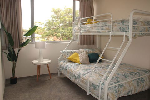 Ocean Shores Unit 10 / 27 Weatherly Close - Lightning Ridge Tourism 1
