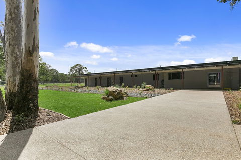 Habitat Noosa - Lightning Ridge Tourism 5